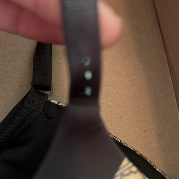 Victoria Secret 34b bio fit Demi uplift bra like new - Picture 2 of 6